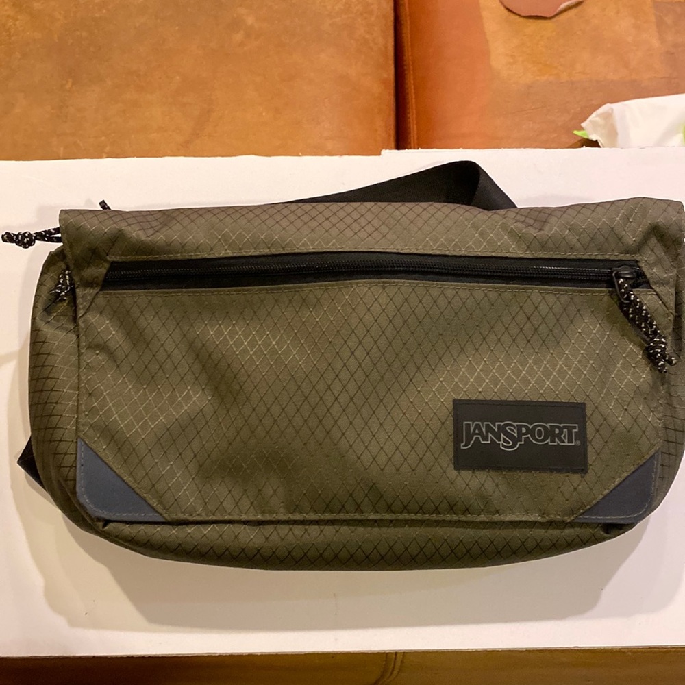 Jansport City Street Sling EUC